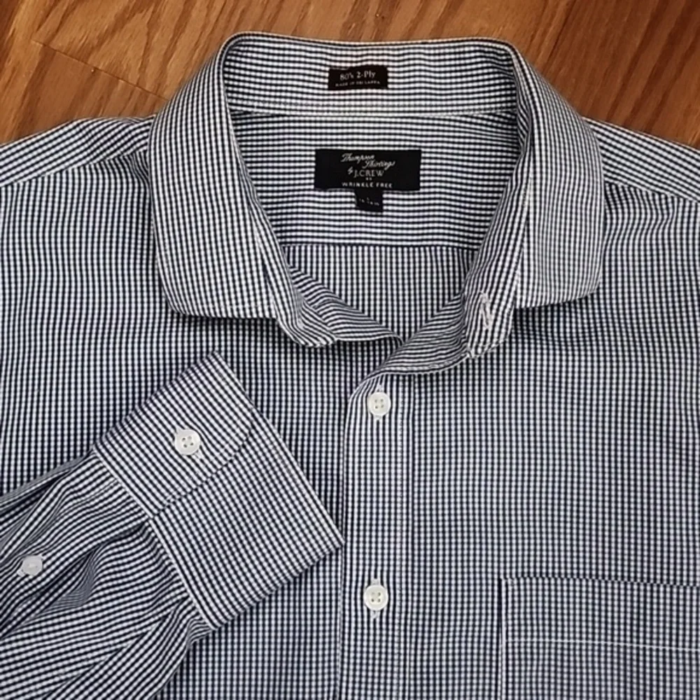 J.crew Thompson Thirtings size lg wrinkle free shirt‎